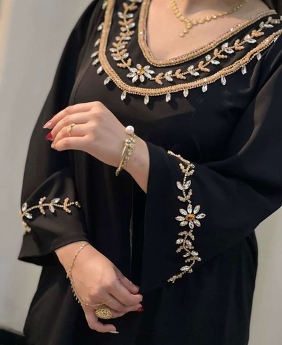 أزياء نسائيه