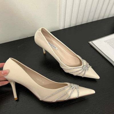 حذاء نسائي أبيض اللون - Ebuy.sa