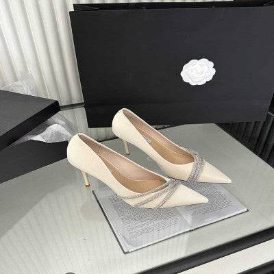 حذاء نسائي بكعب عالي باللون الأبيض - Ebuy.sa