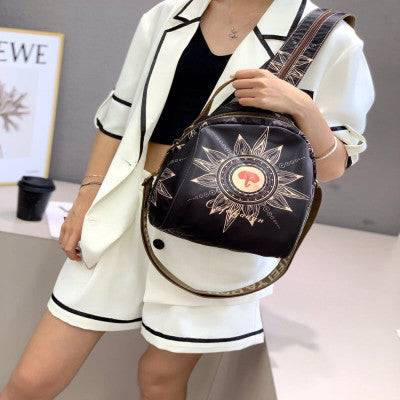  شنطة ظهر نسائية بتصميم عصري - Ebuy.sa