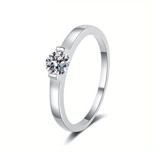 خاتم مويسانيتي بسيط وكلاسيكي بحجر ماسة 0.5 قيراط فضة استرلينية 925 - Ebuy.sa