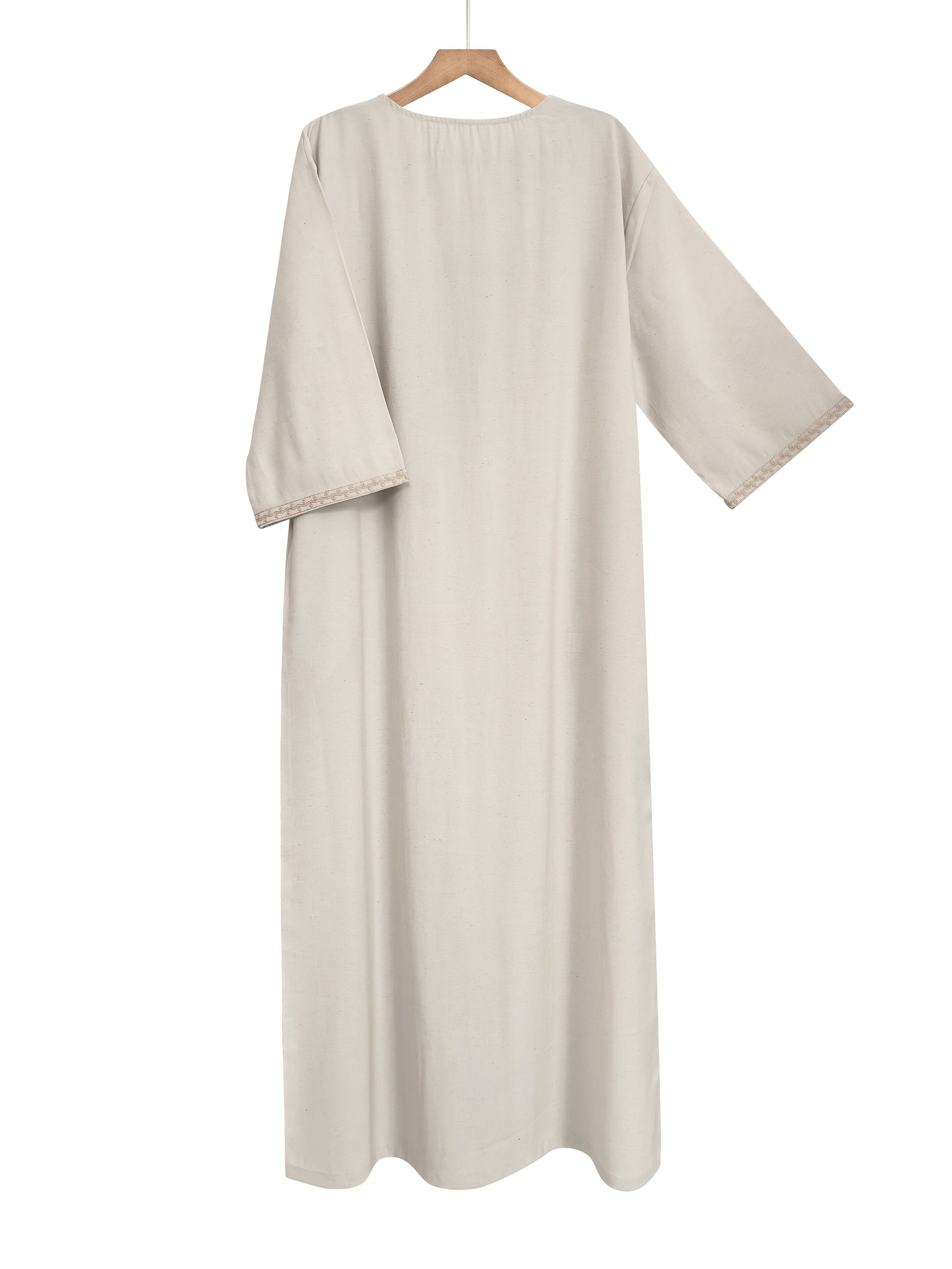 ثوب عربي تقليدي رجالي من Eibbylink – بأكمام 3/4 وياقة على شكل V، مزوّد بجيوب جانبية وتطريز مغربي، مصنوع من قماش كتان قابل للتنفس لراحة طوال المواسم، بقصّة O، مثالي كلباس إسلامي أو جلباب رجالي أنيق - Ebuy.sa