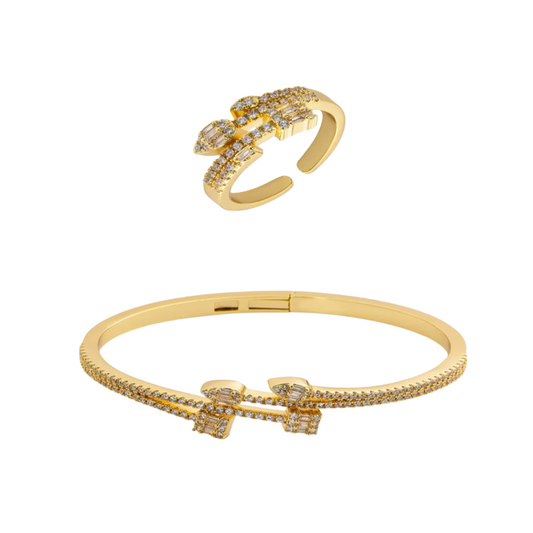  طقم نسائي ملفت بلون ذهبي - Ebuy.sa