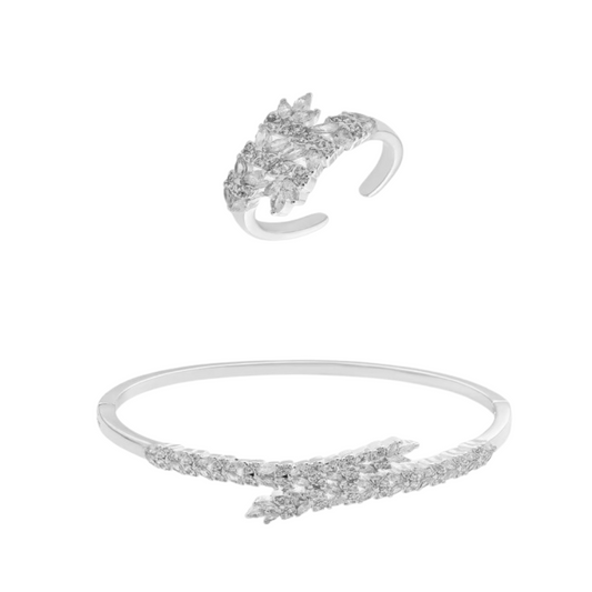  طقم نسائي مميز بلون فضي - Ebuy.sa