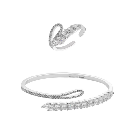  طقم نسائي جذاب بلون فضي - Ebuy.sa