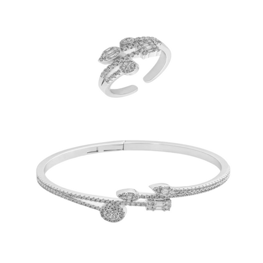  طقم نسائي راقي بلون فضي - Ebuy.sa