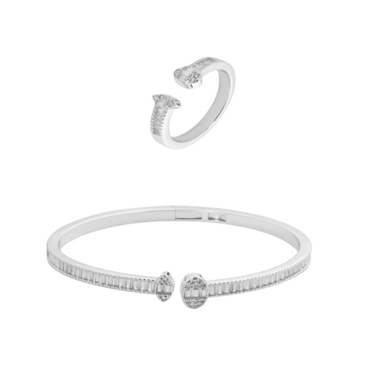  طقم نسائي جذاب بلون فضي - Ebuy.sa