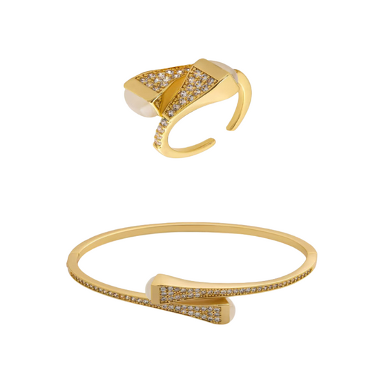  طقم نسائي جذاب بلون ذهبي - Ebuy.sa