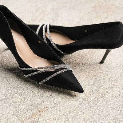 ‎ حذاء نسائي بكعب عالي باللون الأسود - Ebuy.sa