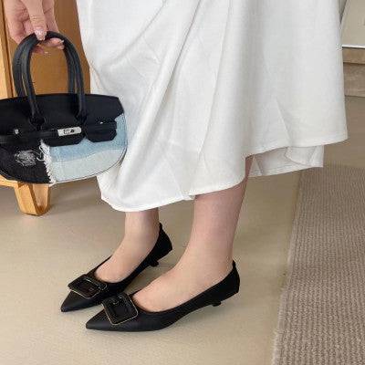 ‎ حذاء نسائي بكعب بلون أسود - Ebuy.sa