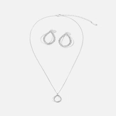 ‎ طقم نسائي من حلق وسلسال بلون فضي - Ebuy.sa