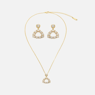 ‎ طقم نسائي من حلق وسلسال بلون ذهبي - Ebuy.sa