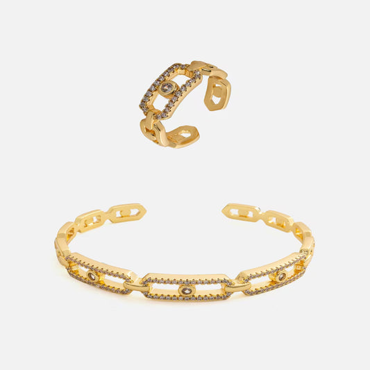 ‎ طقم نسائي كلاسيك بلون ذهبي - Ebuy.sa