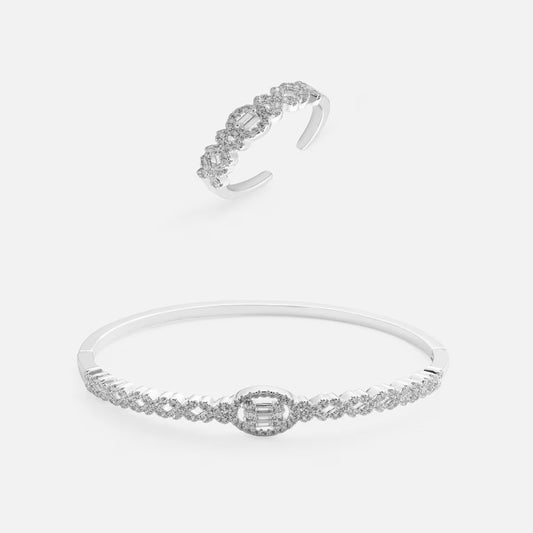 ‎ طقم نسائي فاخر بلون فضي - Ebuy.sa