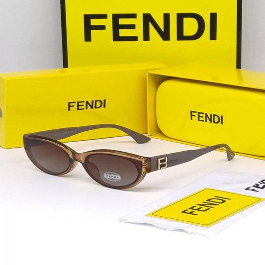 نظارة شمسية نسائية من ماركة- فندي