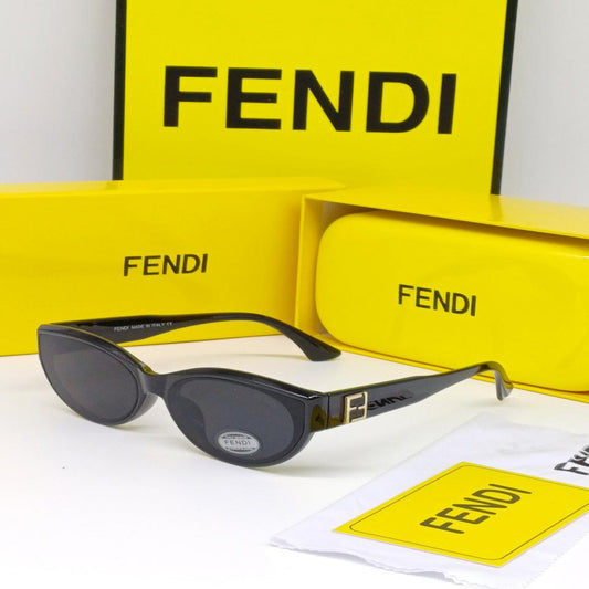 نظارة شمسية نسائيه من ماركة -فندي