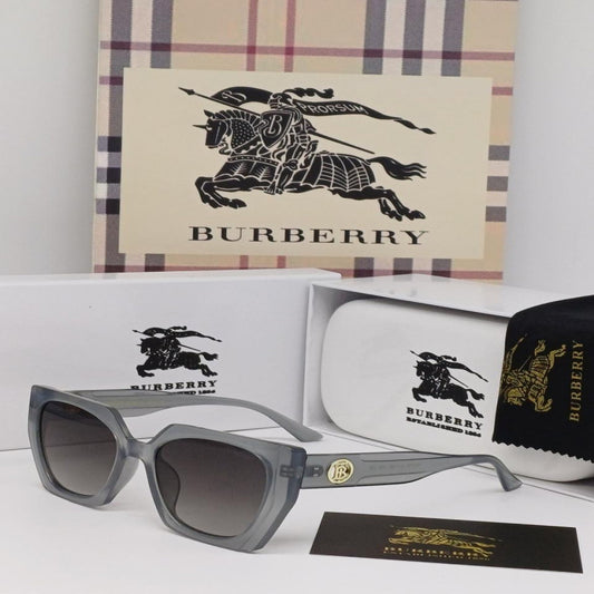 نظاره شمسيه نسائية من ماركة بربري