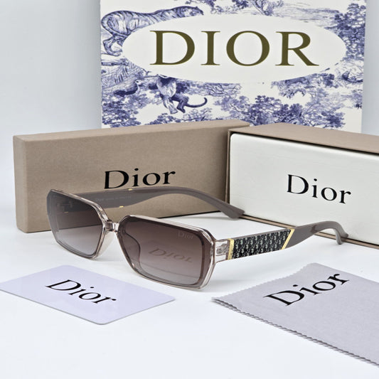 نظارة شمسية نسائية من ديور DIOR