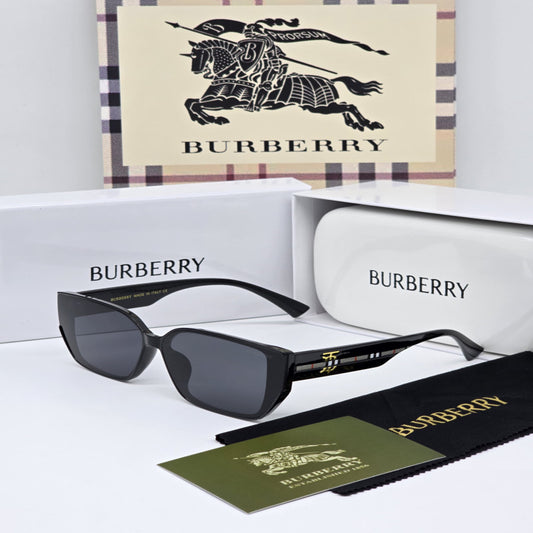 نظارة شمسية نسائية من بربري BURBERRY