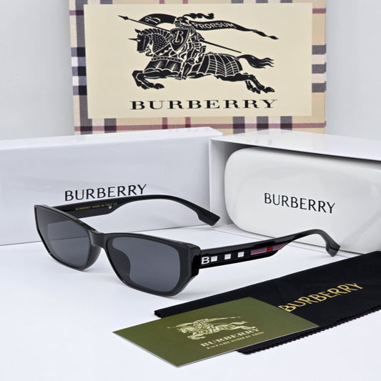 نظارة شمسية نسائية من بربري BURBERRY