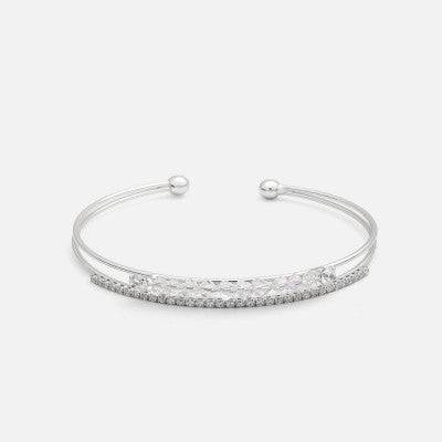 اسوارة بتصميم أنيق بلون فضي - Ebuy.sa