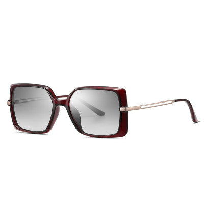 نظارة شمسية بتصميم كلاسيك