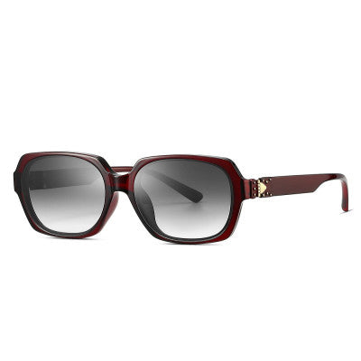 نظارة شمسية بتصميم أنيق