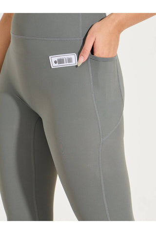 https://cdn.dsmcdn.com/ty1516/product/media/images/prod/QC/20240901/17/321262e5-7bd4-3e94-8153-7fc4a2d12c17/1_org_zoom.jpg