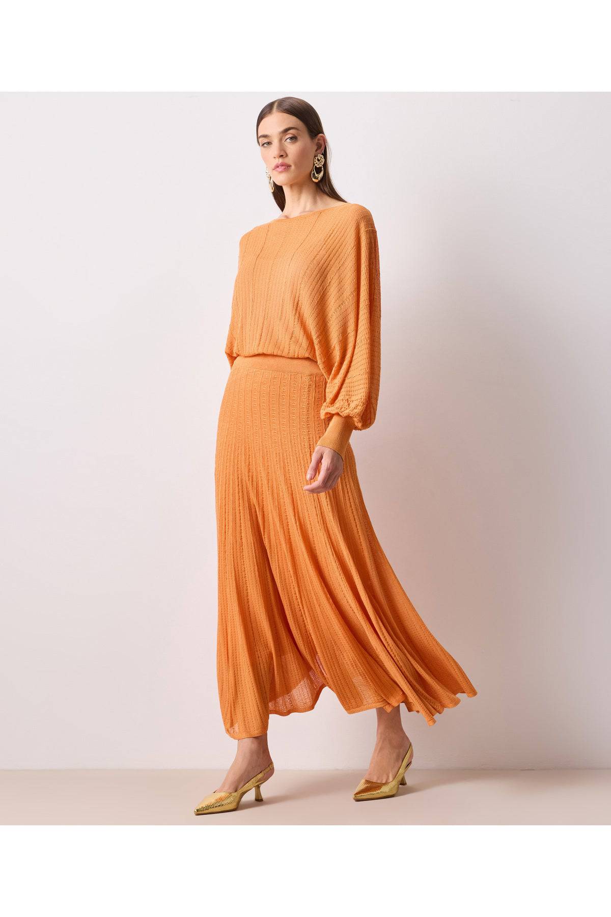 https://cdn.dsmcdn.com/ty1446/product/media/images/prod/PIM/20240729/14/bfd57d95-747e-491f-beb8-2c17eb28a2d2/1_org_zoom.jpg