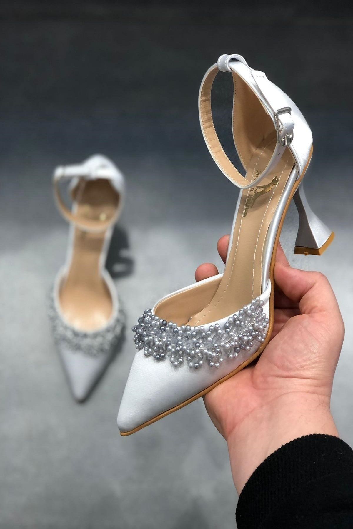 https://cdn.dsmcdn.com/ty1411/product/media/images/prod/QC/20240709/21/8d1d48c9-2818-3f0c-94e5-582da57c7bcb/1_org_zoom.jpg