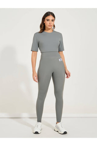 https://cdn.dsmcdn.com/ty1516/product/media/images/prod/QC/20240901/17/d6f6aea3-b78c-3f0b-be82-6789e55ff0ab/1_org_zoom.jpg