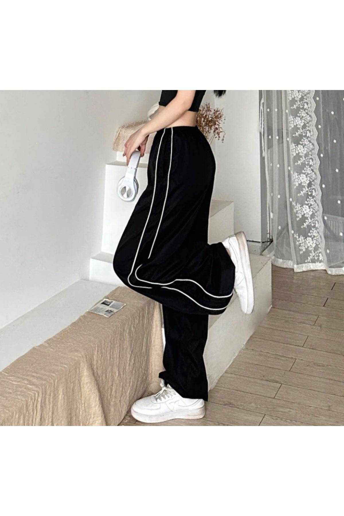 https://cdn.dsmcdn.com/ty1123/product/media/images/prod/SPM/PIM/20240106/09/8fa19fbf-3a8c-3e79-ab3c-29ebc816e6fb/1_org_zoom.jpg