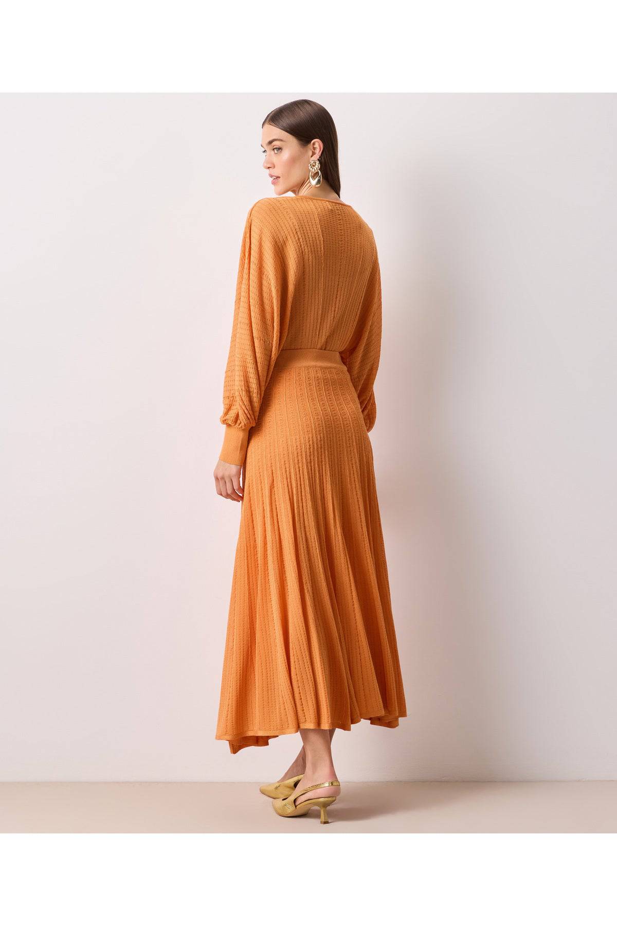 https://cdn.dsmcdn.com/ty1448/product/media/images/prod/PIM/20240729/14/a60dbba0-7097-4b61-be13-d7e0355a76bb/1_org_zoom.jpg