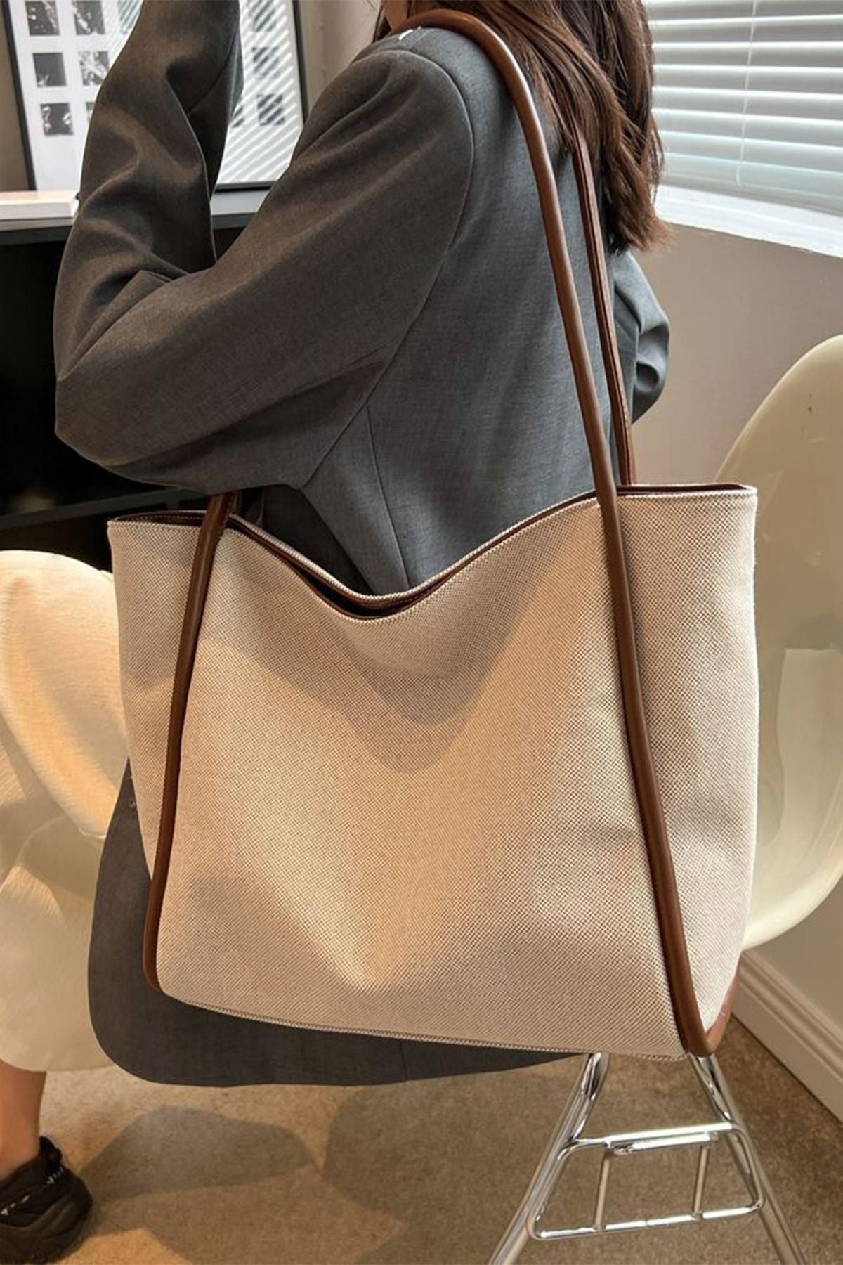 https://cdn.dsmcdn.com/ty1349/product/media/images/prod/QC/20240604/10/dc51ce3b-8cc6-310f-88b2-2008bb6a4803/1_org_zoom.jpg