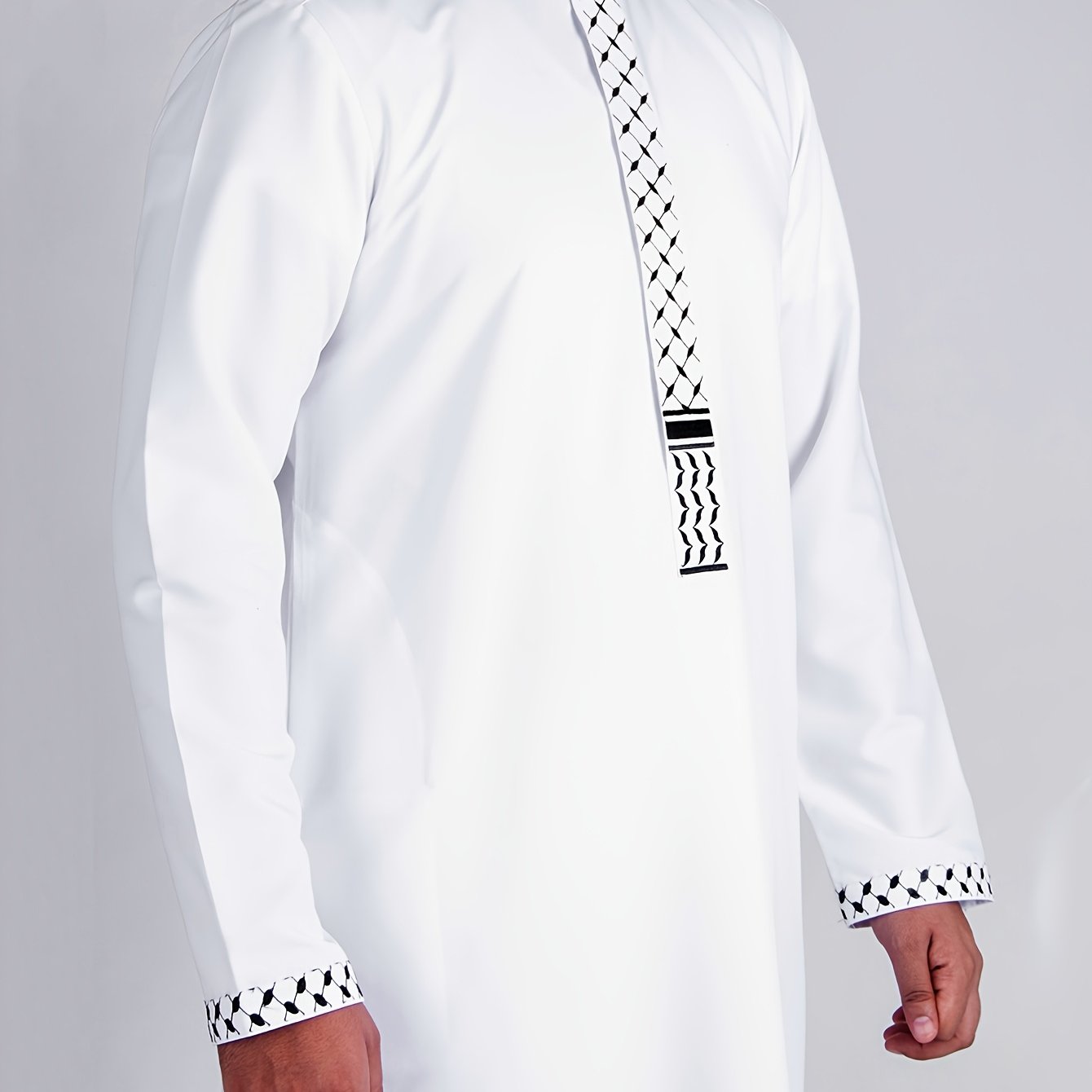 الرجل أنيق قفطان مخطط باللون الأسود مع تطريز - روب بأكمام طويلة وياقة قائمة مع تفاصيل سحاب ذهبية، مزيج من البوليستر، مثالي لشهر رمضان والمناسبات الاحتفالية، هدية للكبار، هدية لرمضان