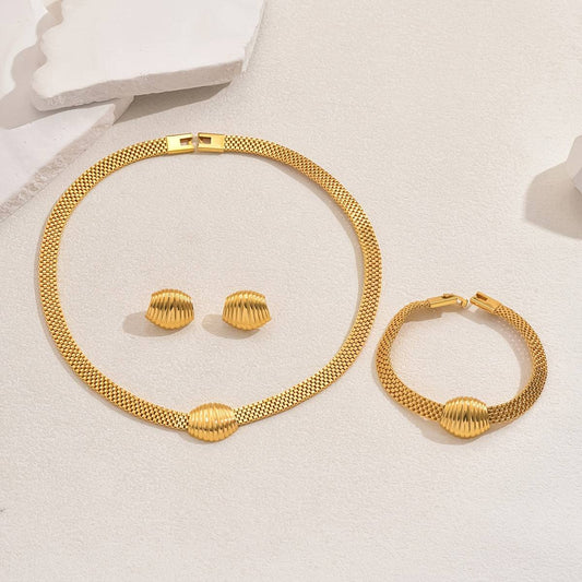 طقم نسائي مكون من 3 قطع بتصميم هندسي مبالغ فيه - Ebuy.sa