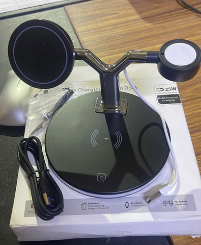 شاحن لاسلكي 3 في 1